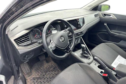 harmaa Volkswagen Polo 2020 kuva 3.