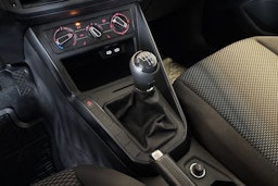 harmaa Volkswagen Polo 2020 kuva 16.