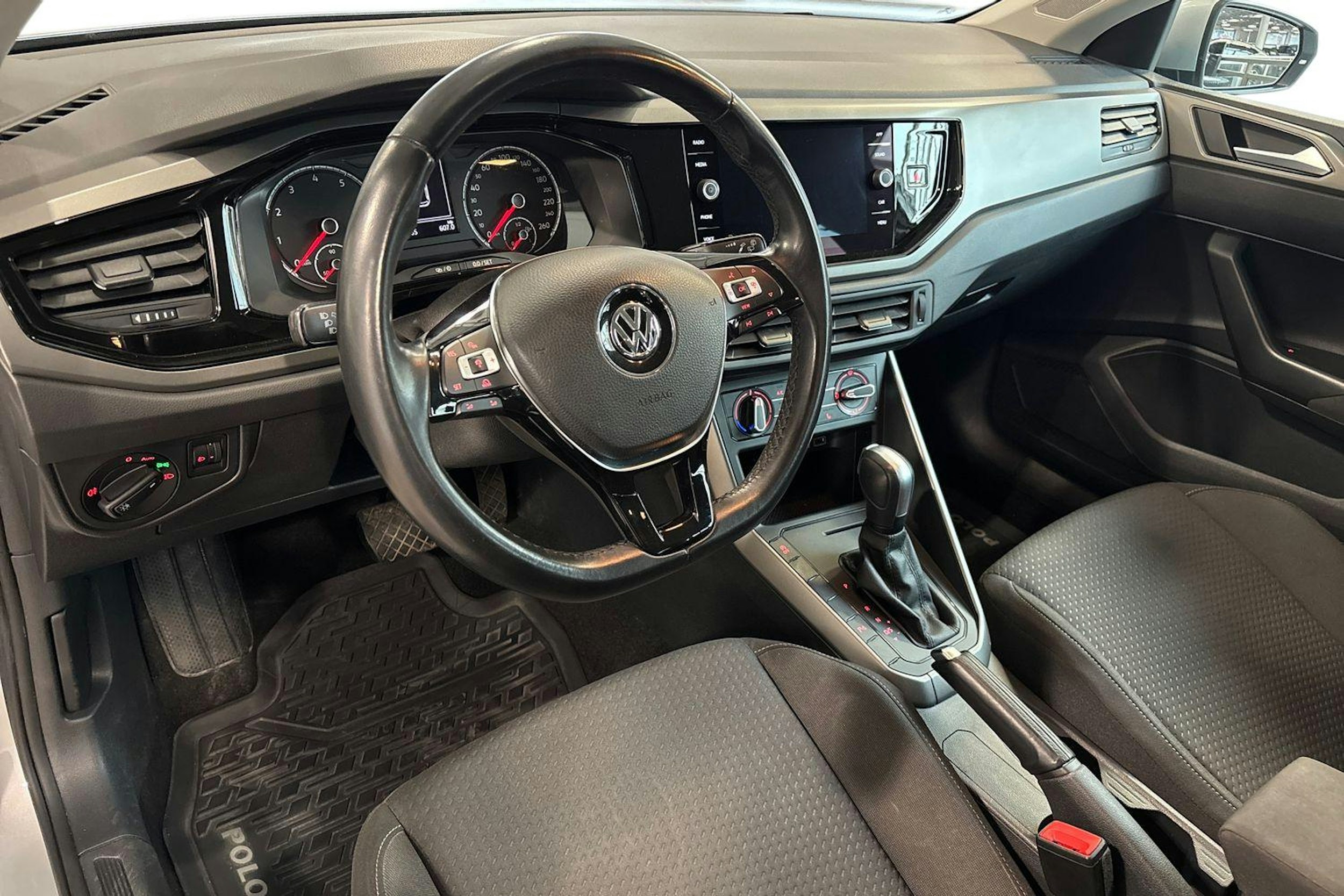 hopea Volkswagen Polo 2020 kuva 6.