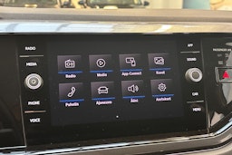 valkoinen Volkswagen Polo 2020 kuva 20.