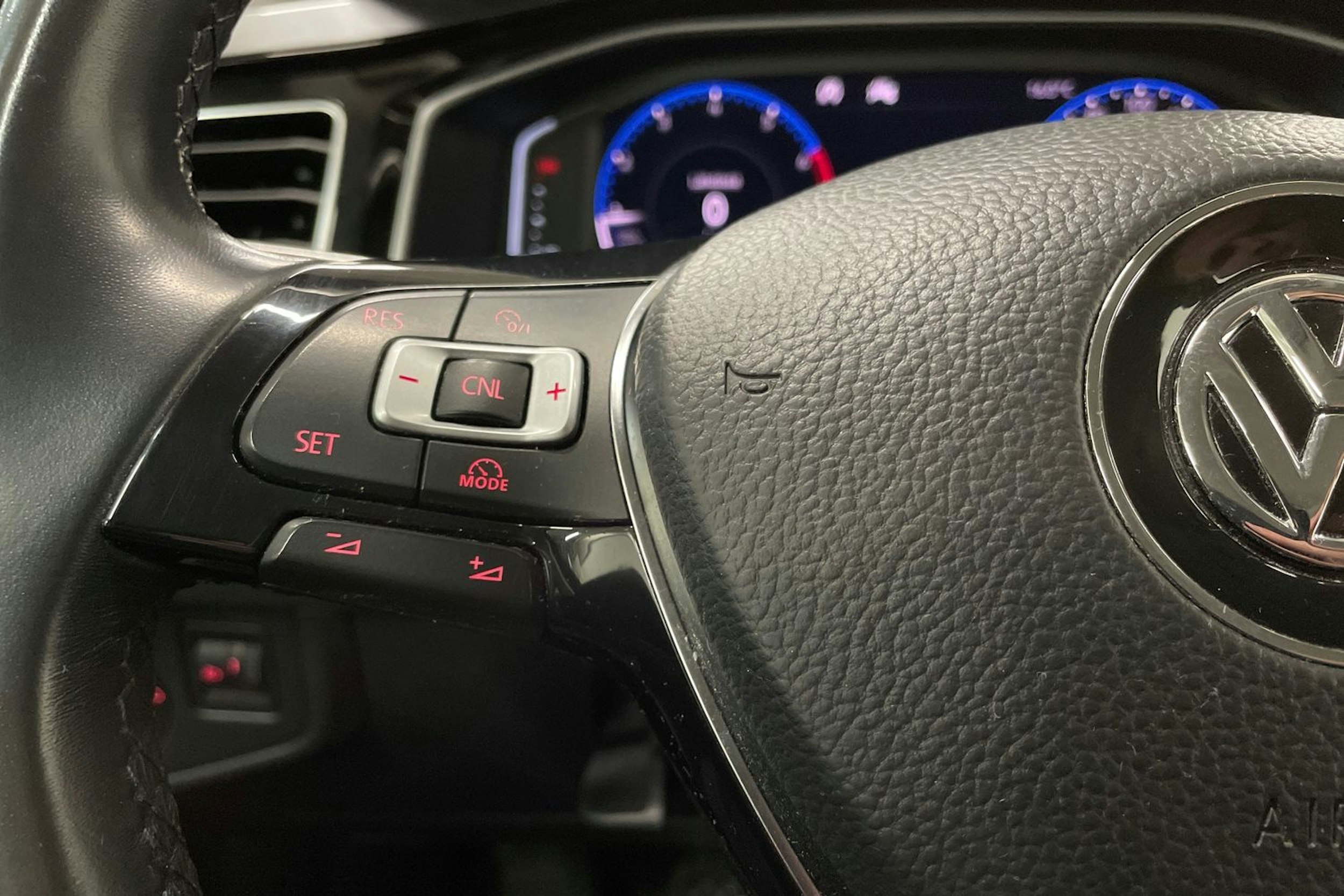 musta Volkswagen Polo 2020 kuva 20.