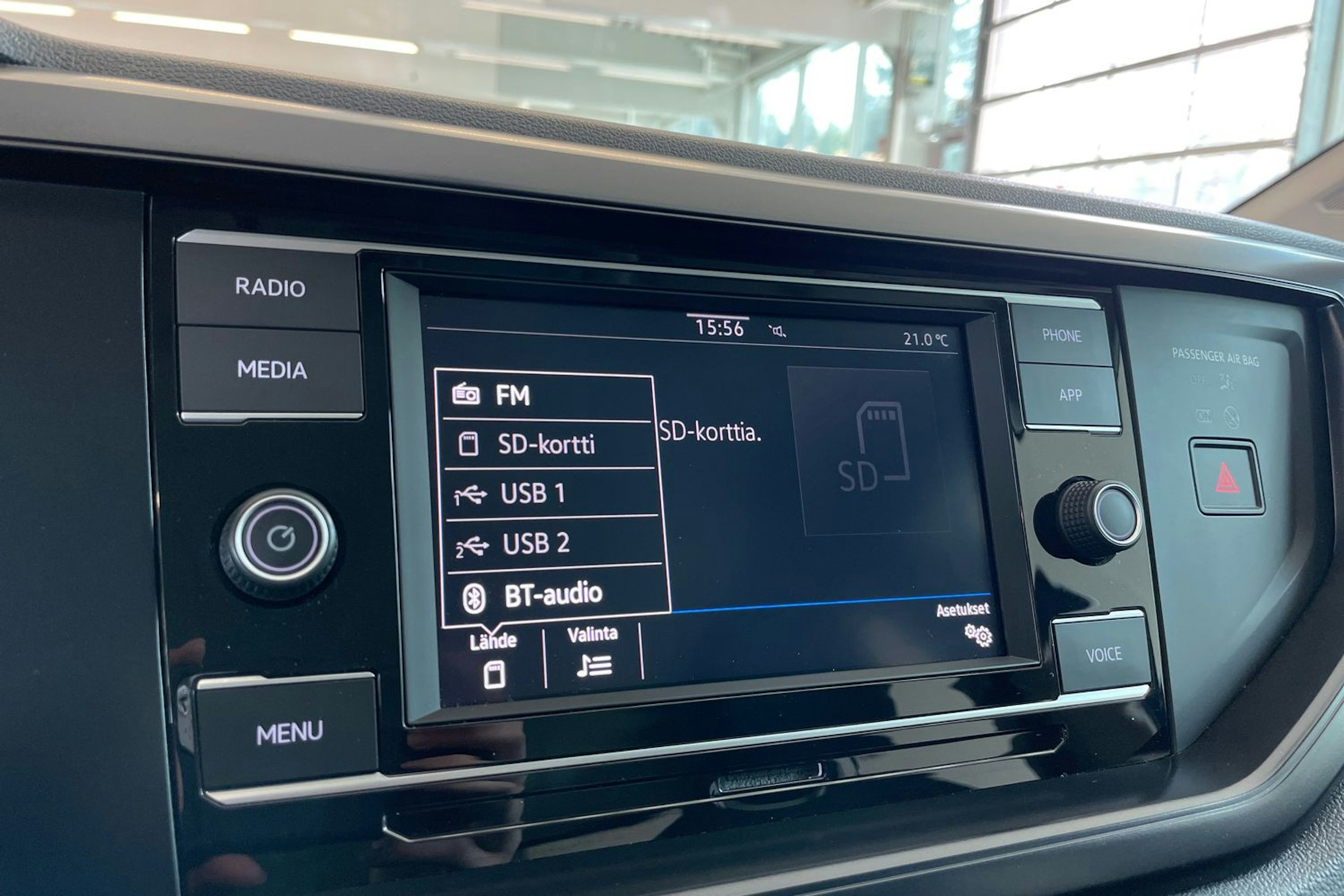 sininen Volkswagen Polo 2020 kuva 21.