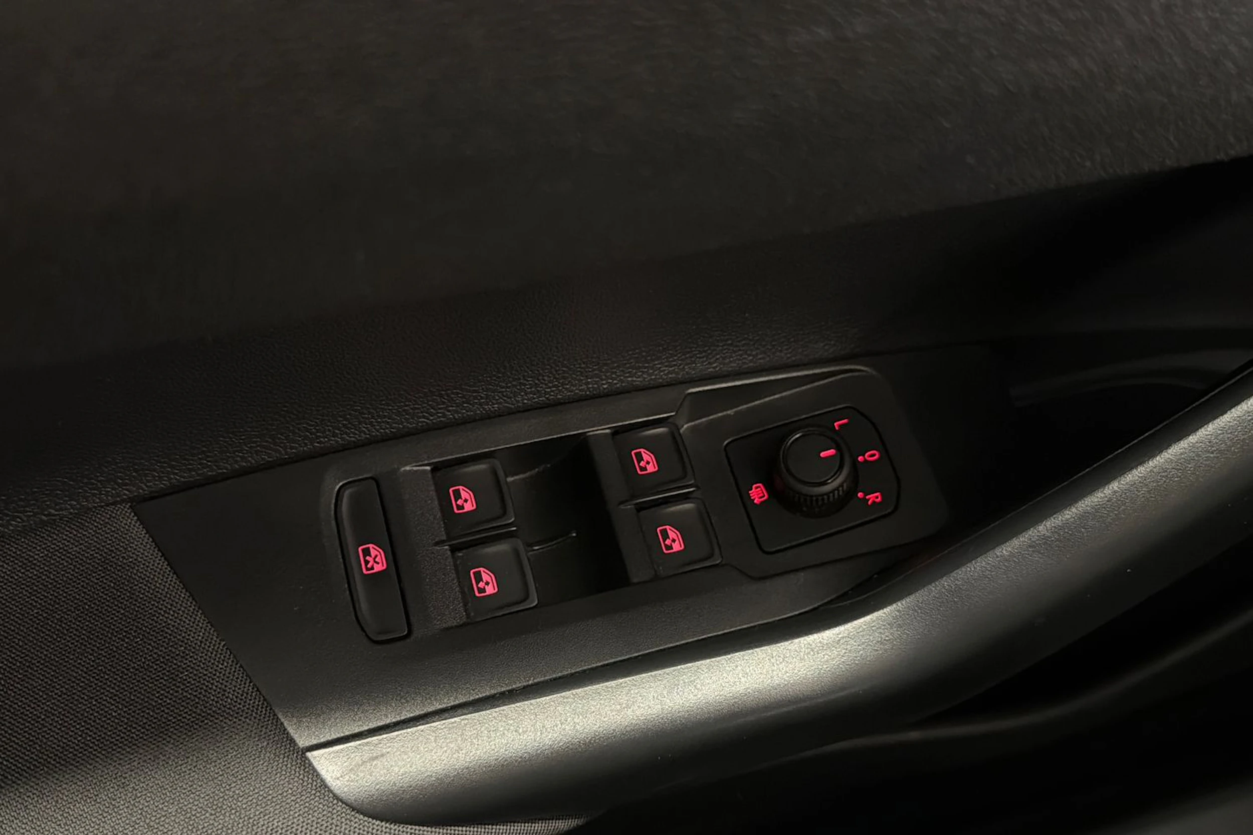 Harmaa Volkswagen POLO 2020 kuva 14.