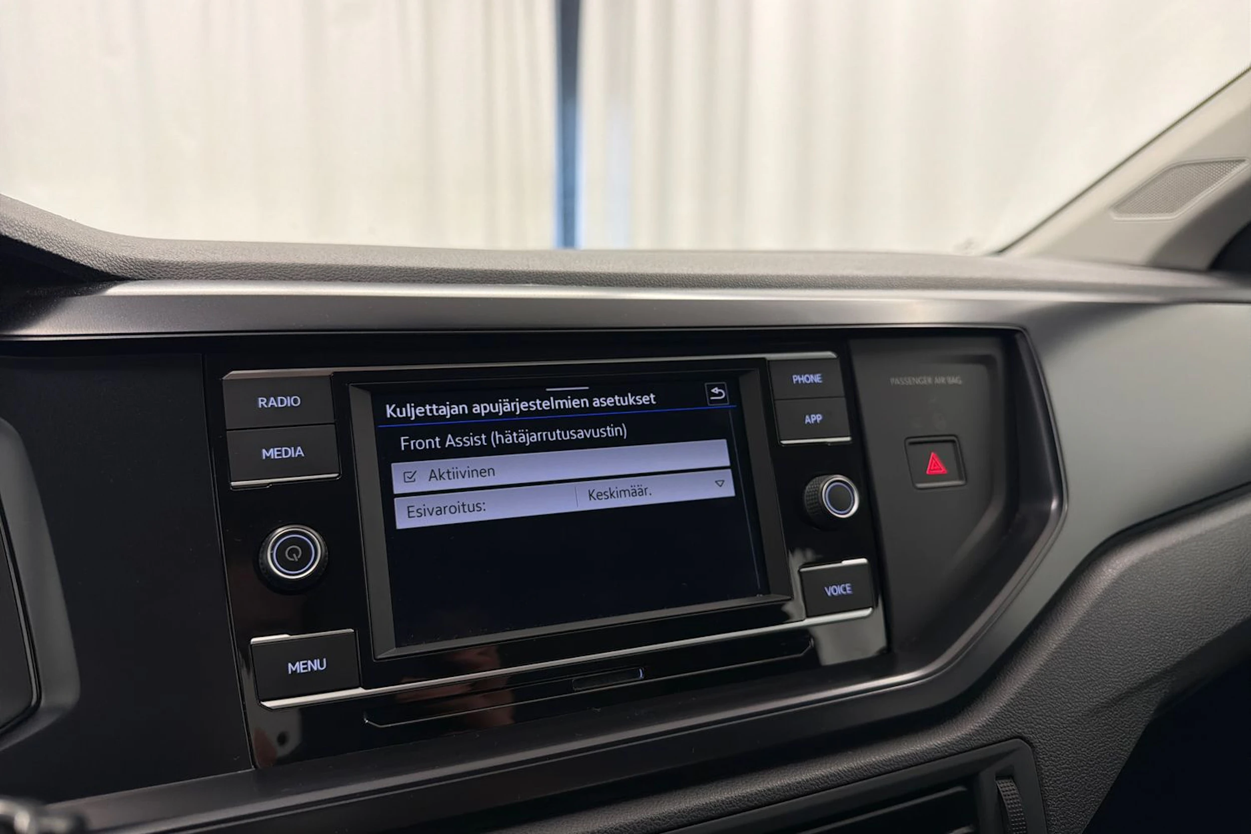 Harmaa Volkswagen POLO 2020 kuva 20.