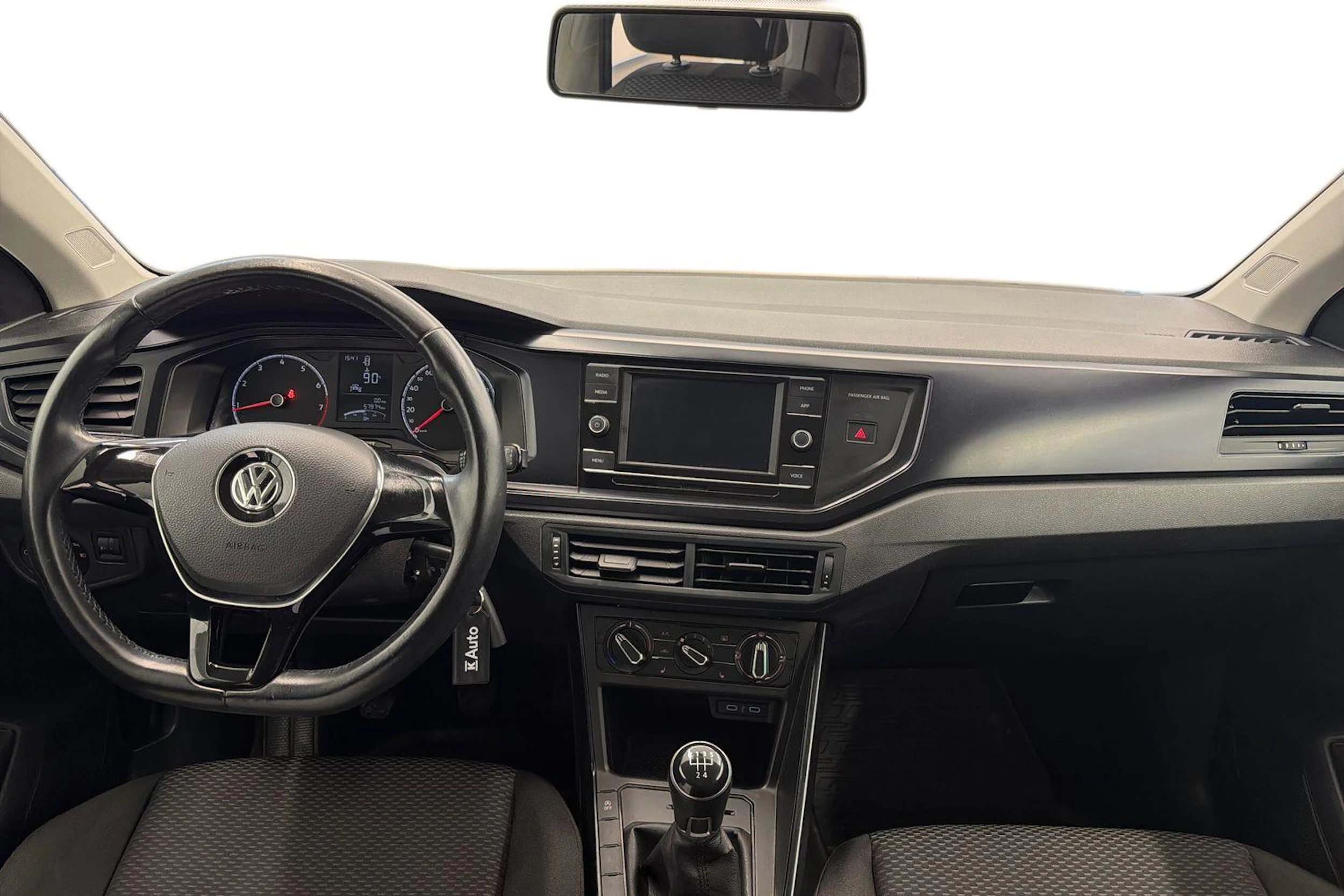valkoinen Volkswagen Polo 2020 kuva 7.