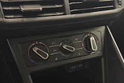 valkoinen Volkswagen Polo 2020 kuva 17.