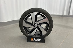 punainen Volkswagen Polo 2020 kuva 17.