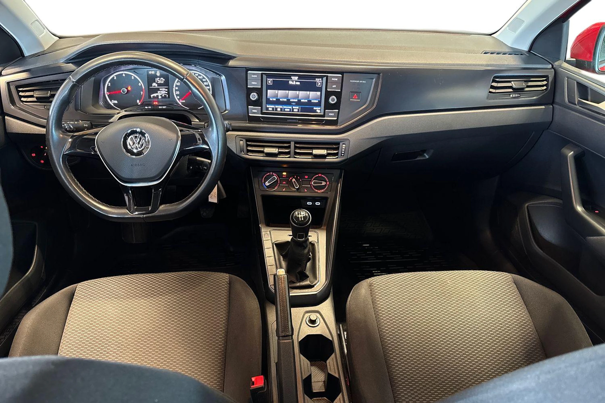 punainen Volkswagen Polo 2020 kuva 9.