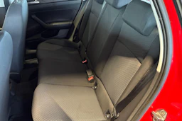 punainen Volkswagen Polo 2020 kuva 11.