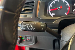 punainen Volkswagen Polo 2020 kuva 16.