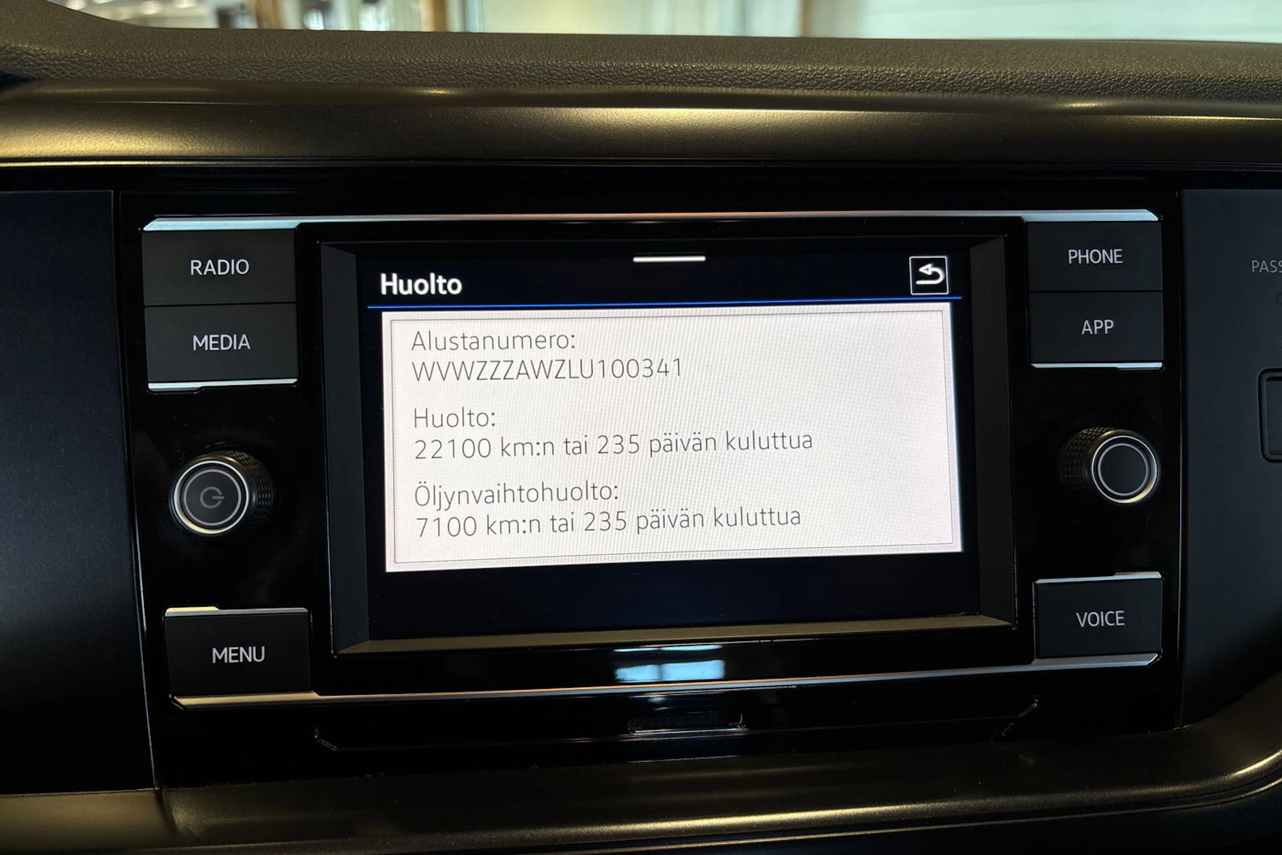 punainen Volkswagen Polo 2020 kuva 17.
