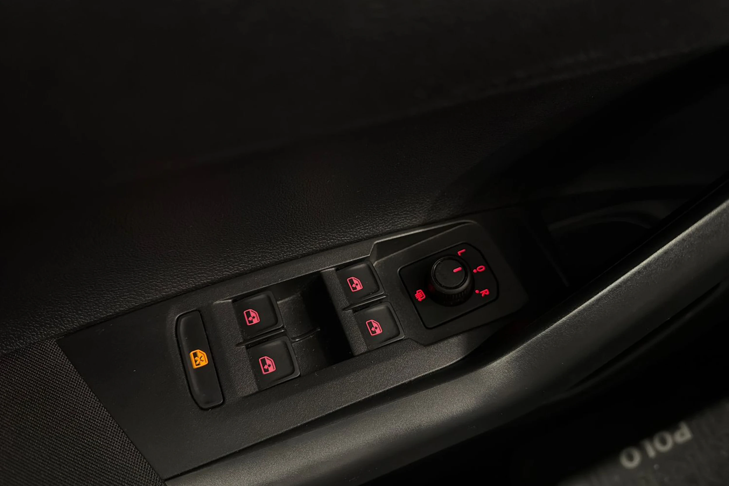 harmaa Volkswagen Polo 2020 kuva 14.