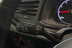 harmaa Volkswagen Polo 2020 kuva 16.