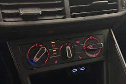 harmaa Volkswagen Polo 2020 kuva 18.