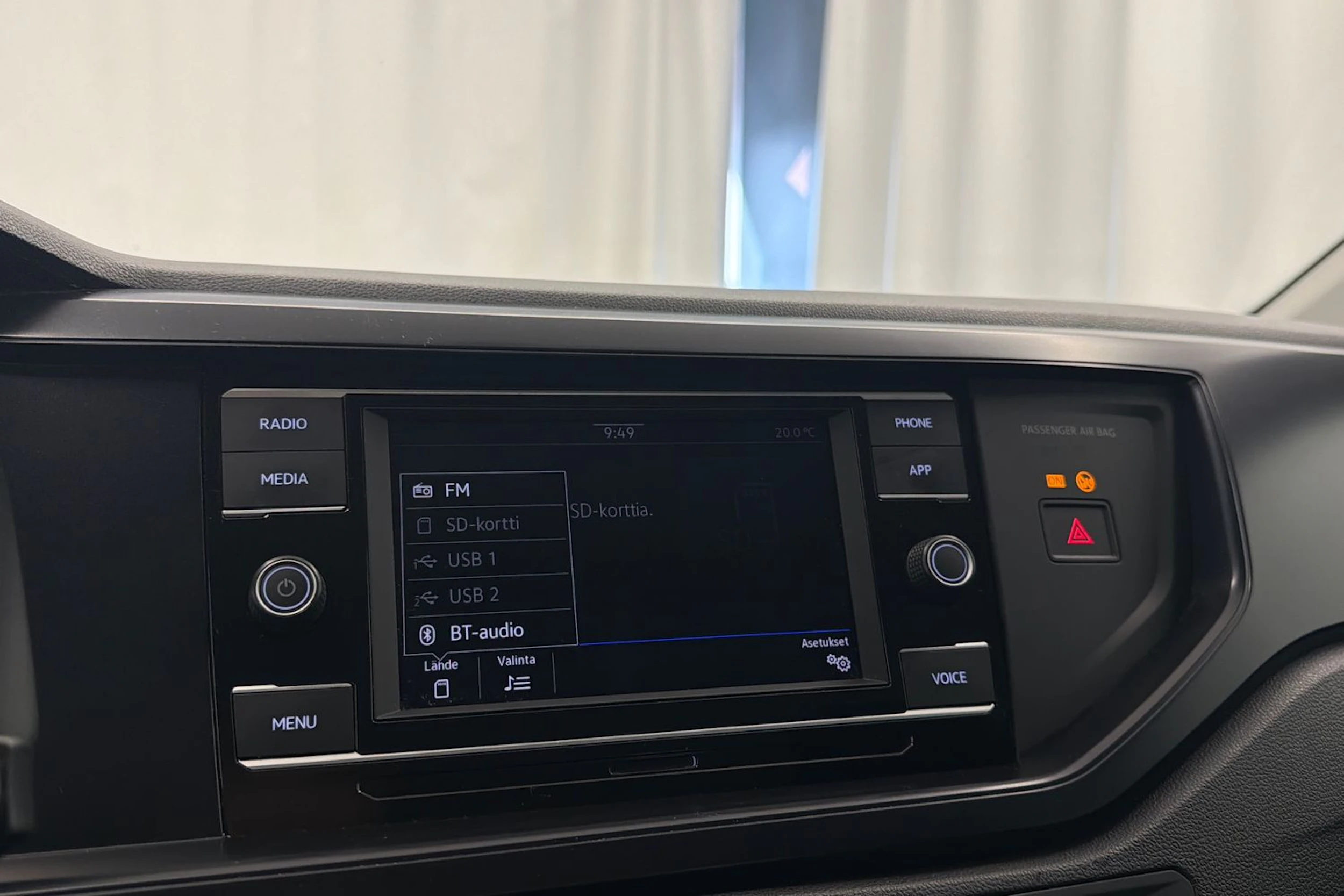 harmaa Volkswagen Polo 2020 kuva 19.