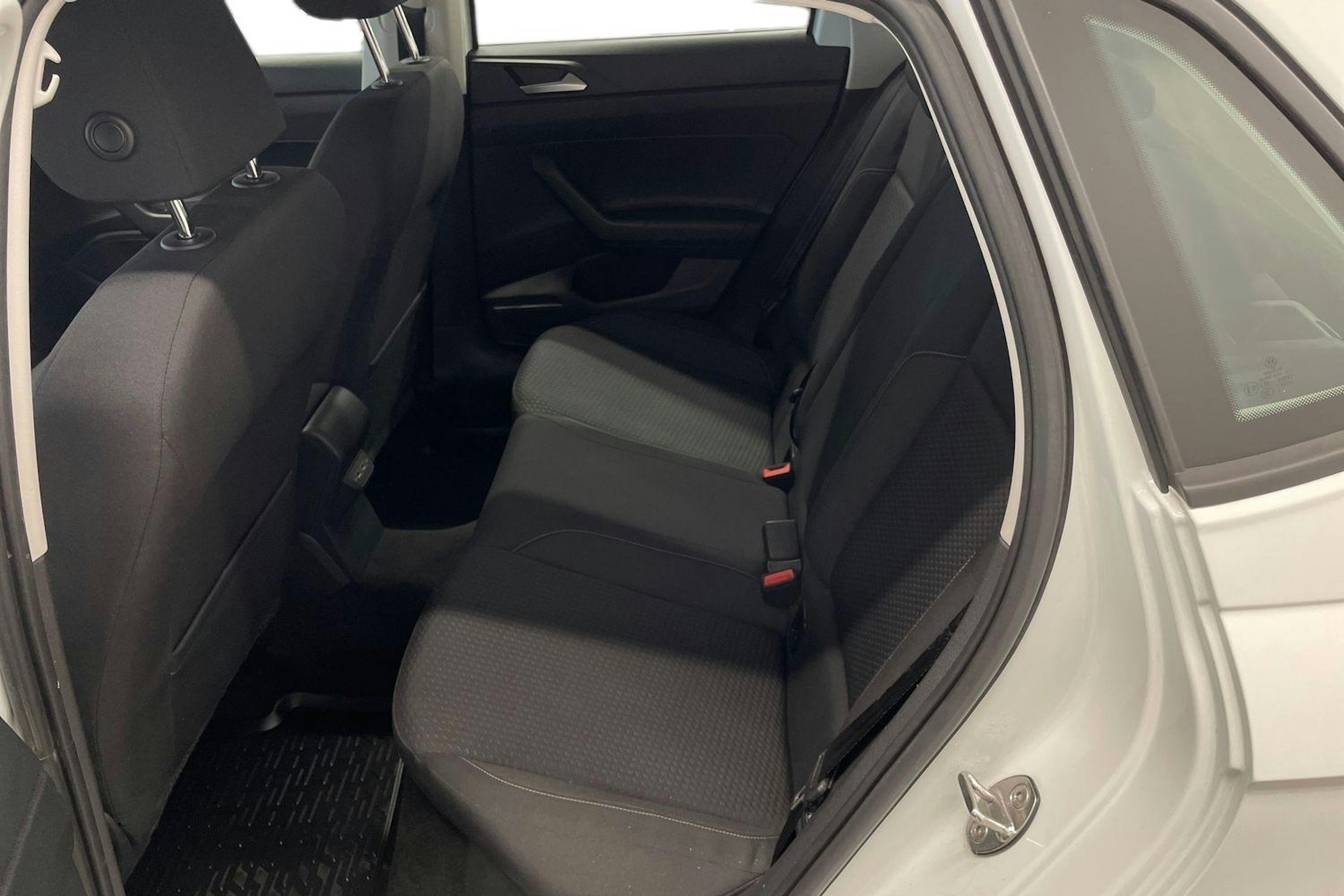 valkoinen Volkswagen Polo 2020 kuva 10.