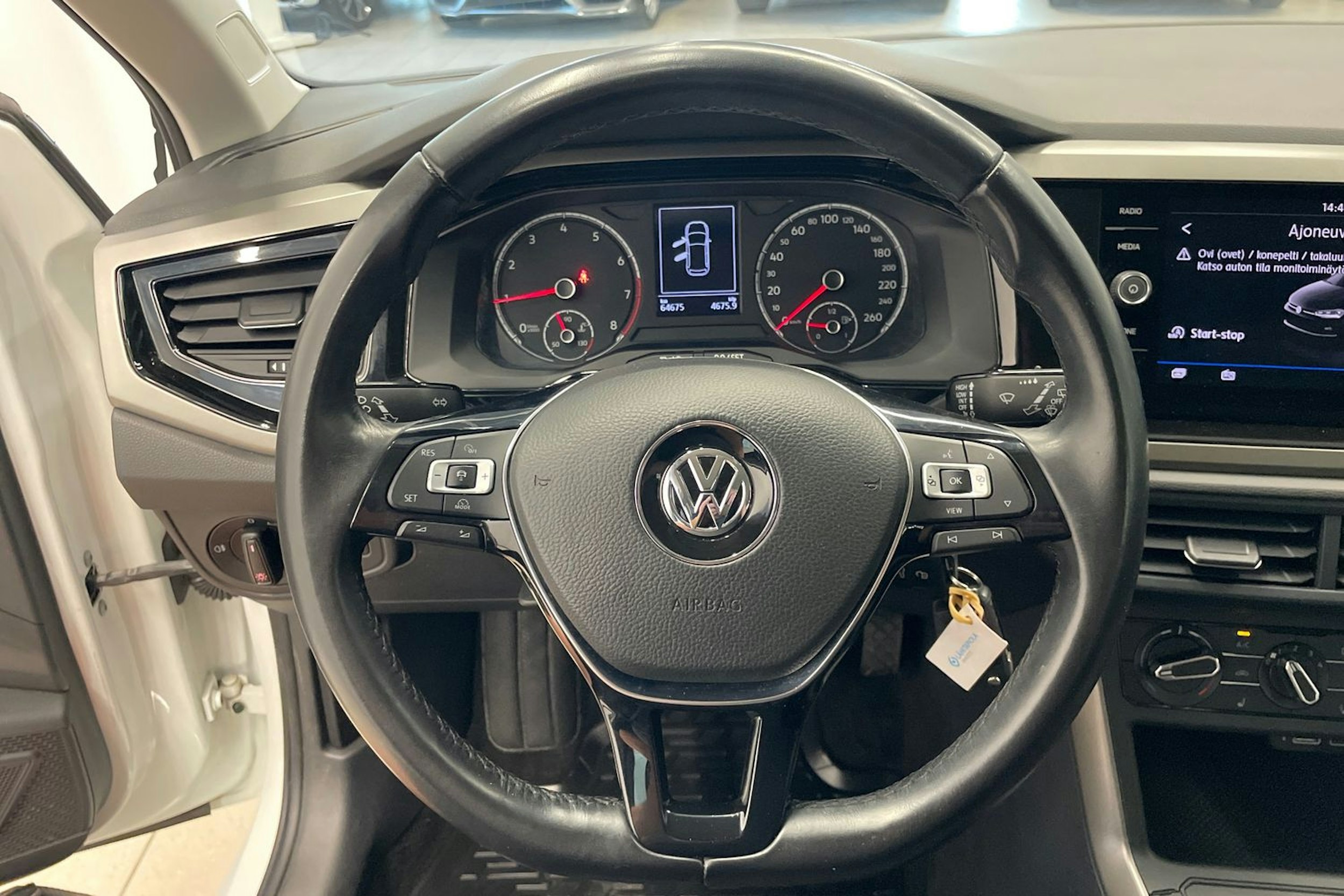 valkoinen Volkswagen Polo 2020 kuva 14.