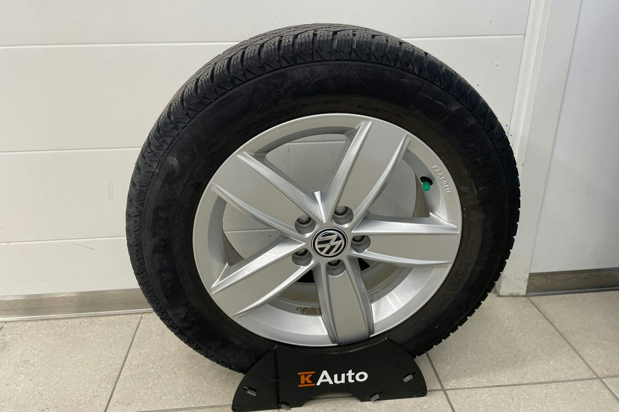 valkoinen Volkswagen Polo 2020 kuva 19.