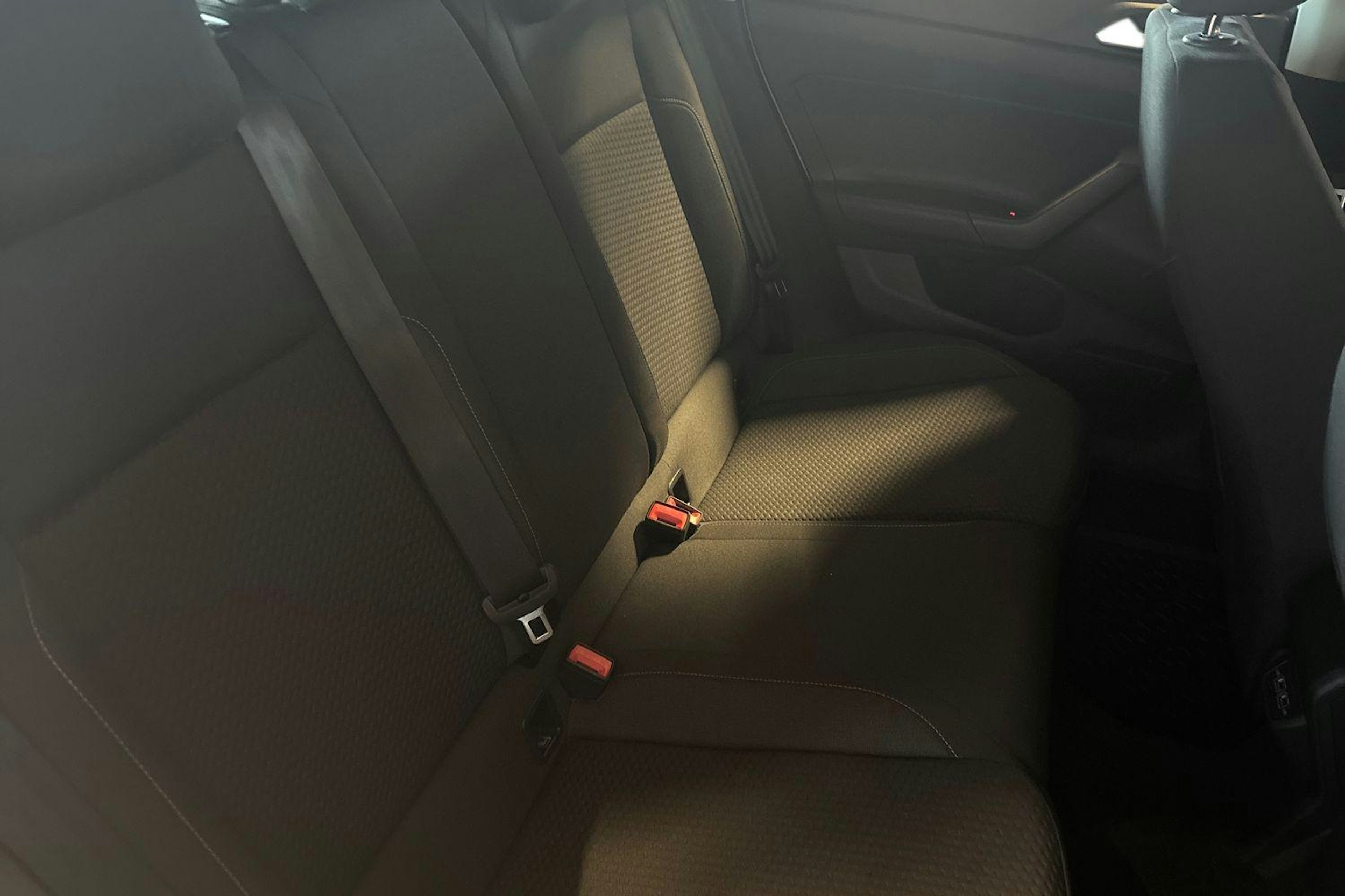 Valkoinen Volkswagen POLO 2020 kuva 10.