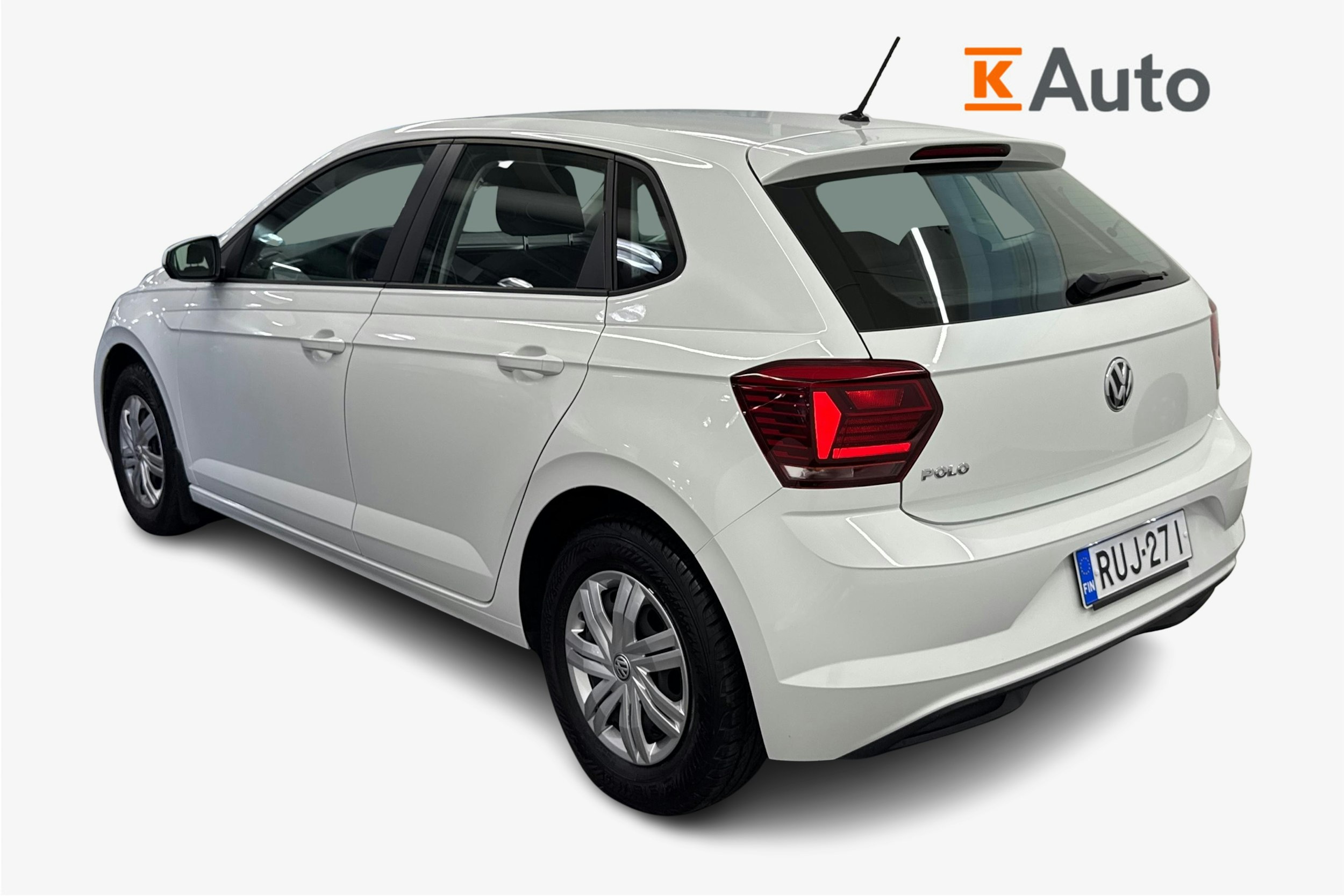 valkoinen Volkswagen Polo 2020 kuva 2.