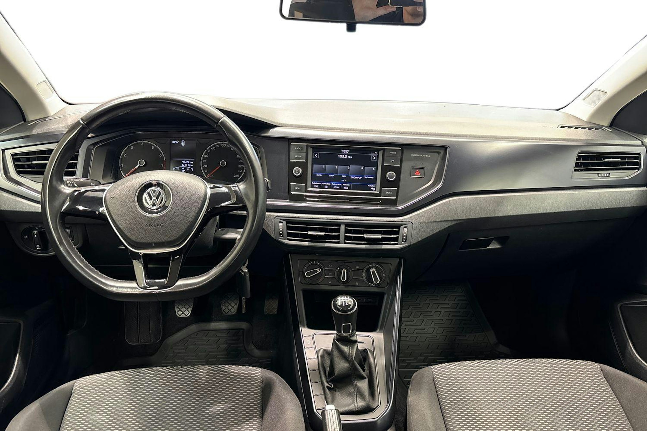 valkoinen Volkswagen Polo 2020 kuva 9.