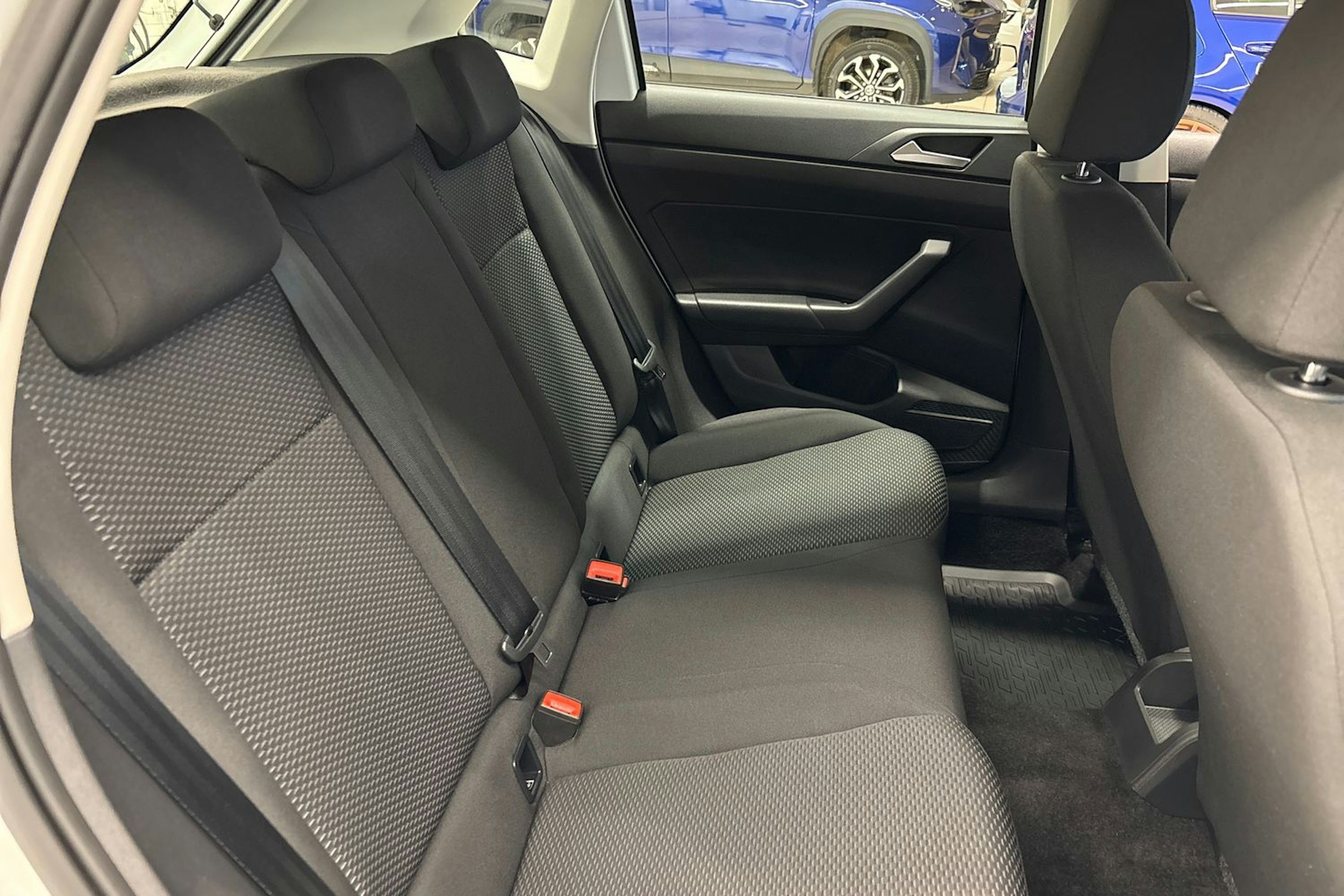 valkoinen Volkswagen Polo 2020 kuva 15.