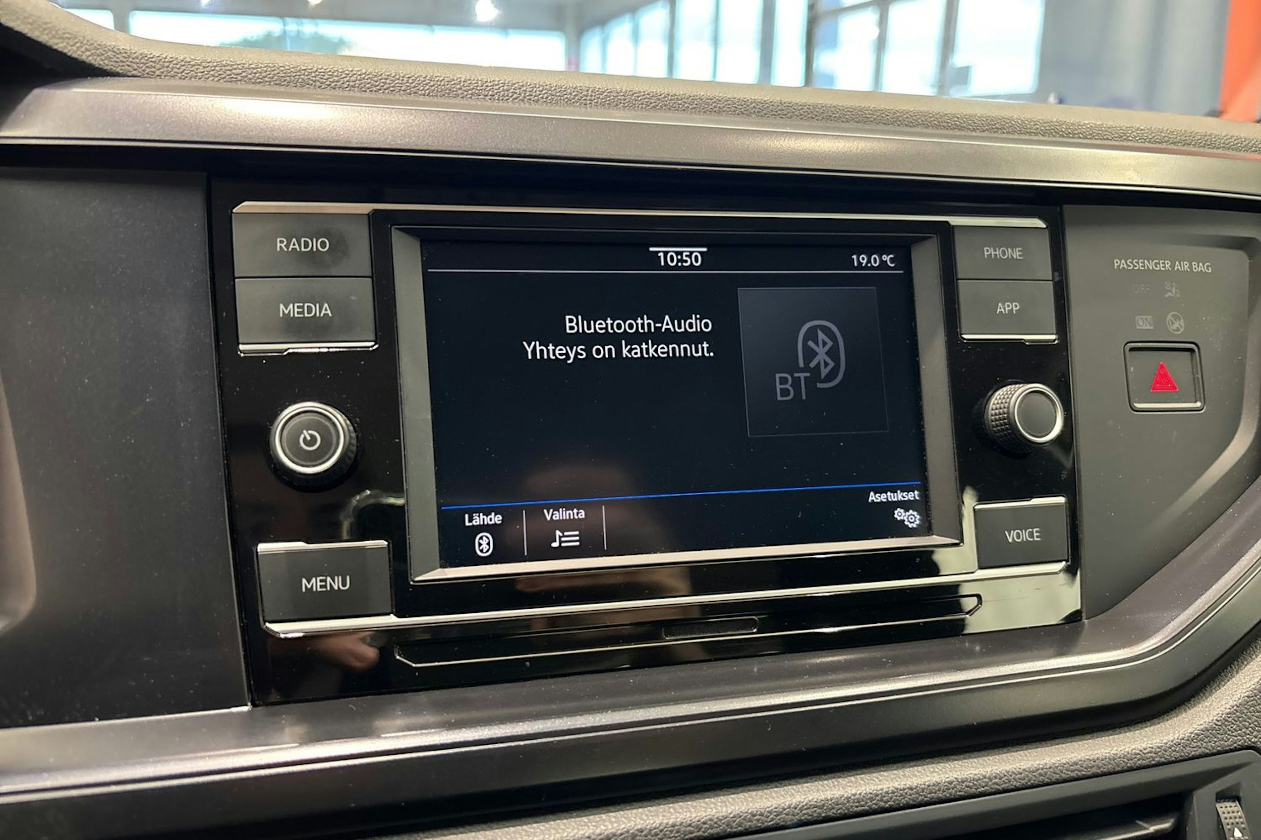 valkoinen Volkswagen Polo 2020 kuva 19.