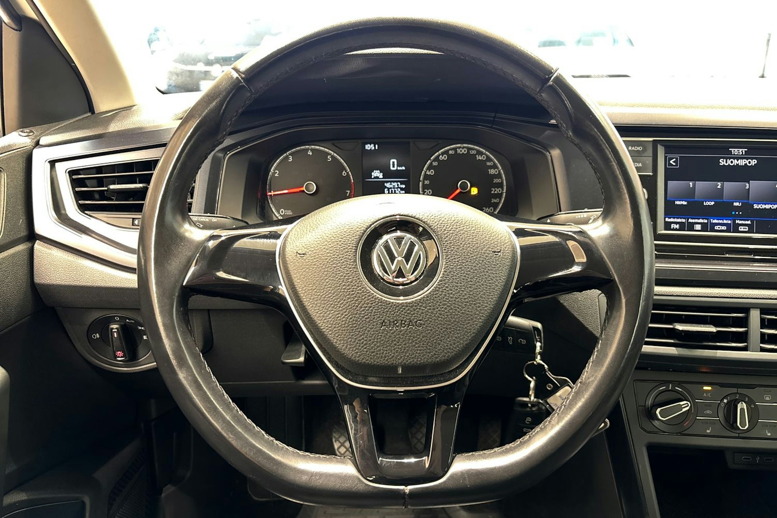 valkoinen Volkswagen Polo 2020 kuva 21.