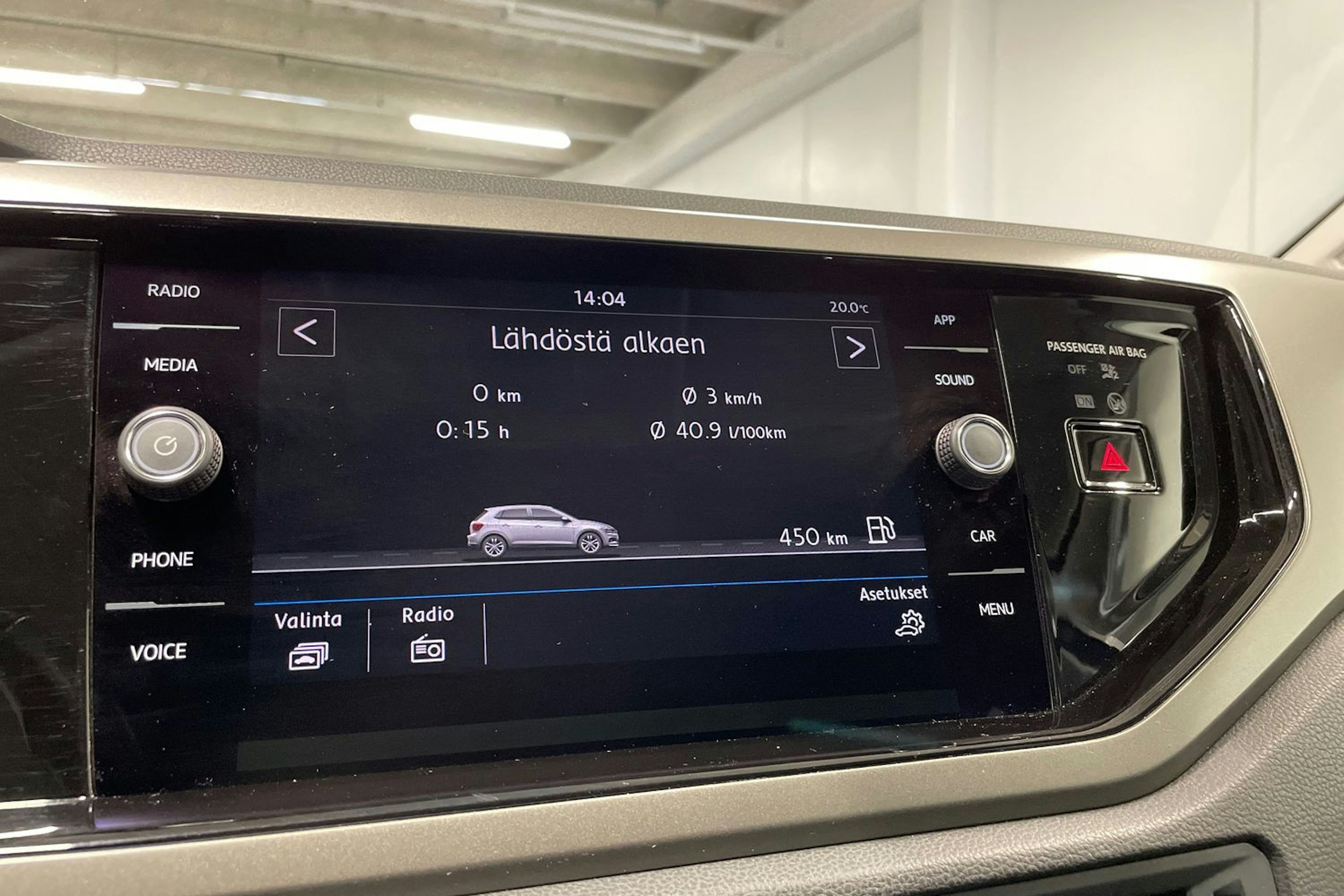 sininen Volkswagen Polo 2020 kuva 18.