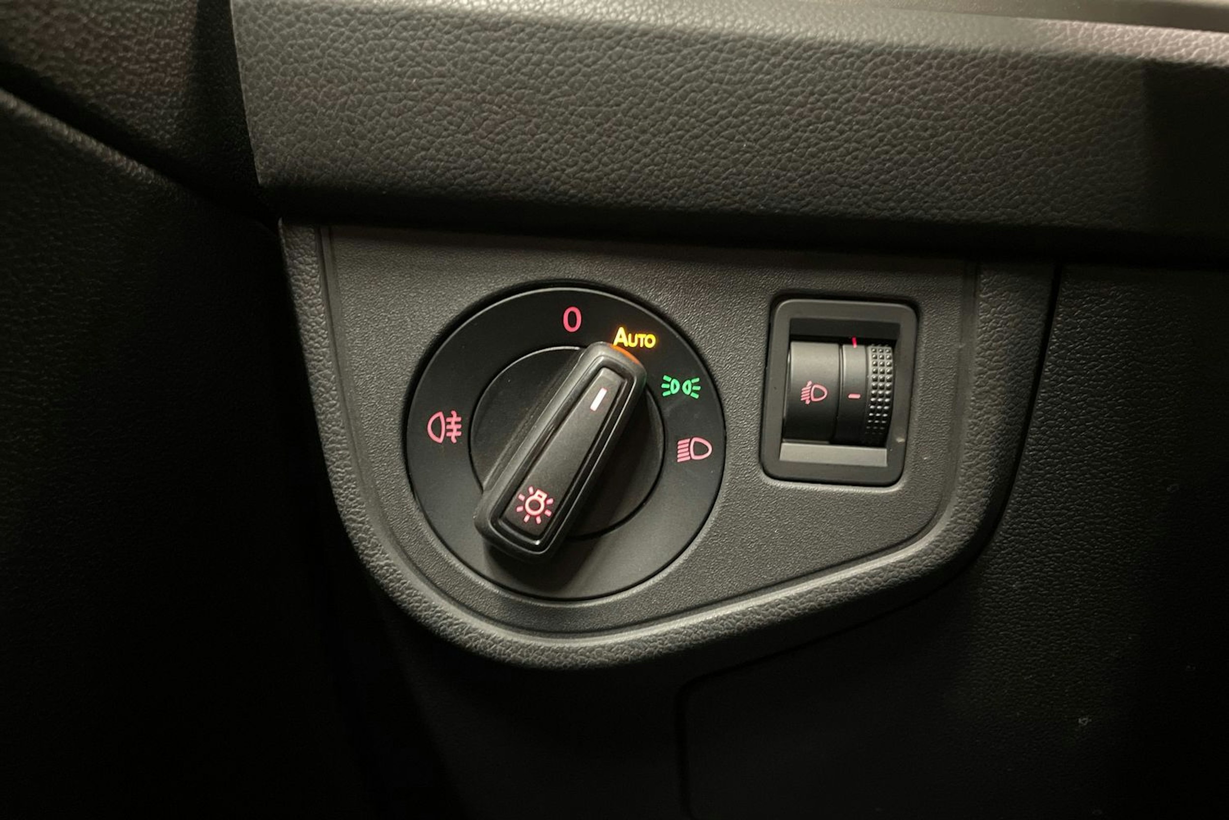 sininen Volkswagen Polo 2020 kuva 23.