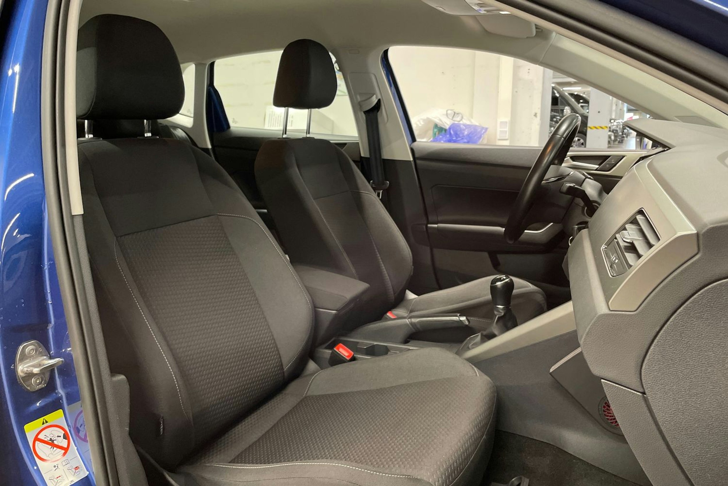 sininen Volkswagen Polo 2020 kuva 27.