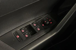 musta Volkswagen Polo 2020 kuva 9.