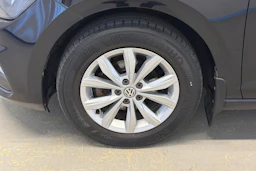 musta Volkswagen Polo 2020 kuva 17.