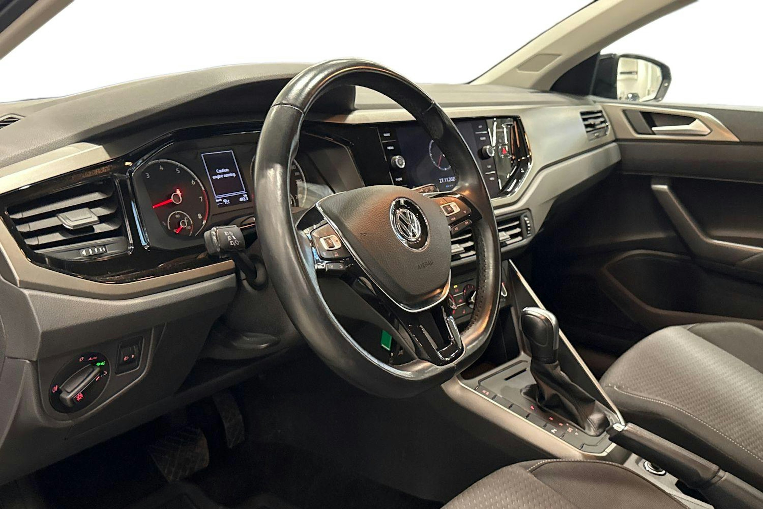 musta Volkswagen Polo 2020 kuva 7.