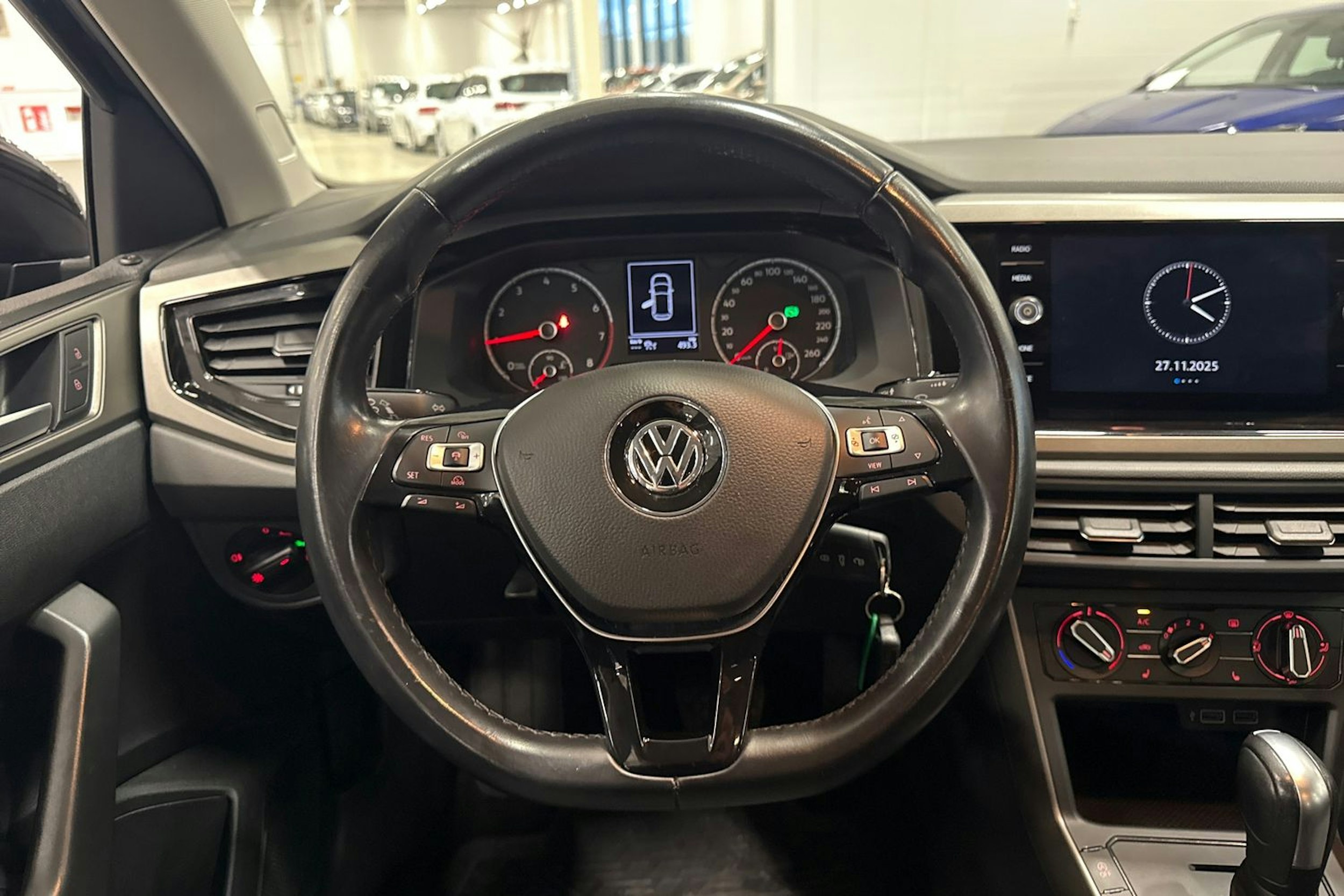 musta Volkswagen Polo 2020 kuva 14.