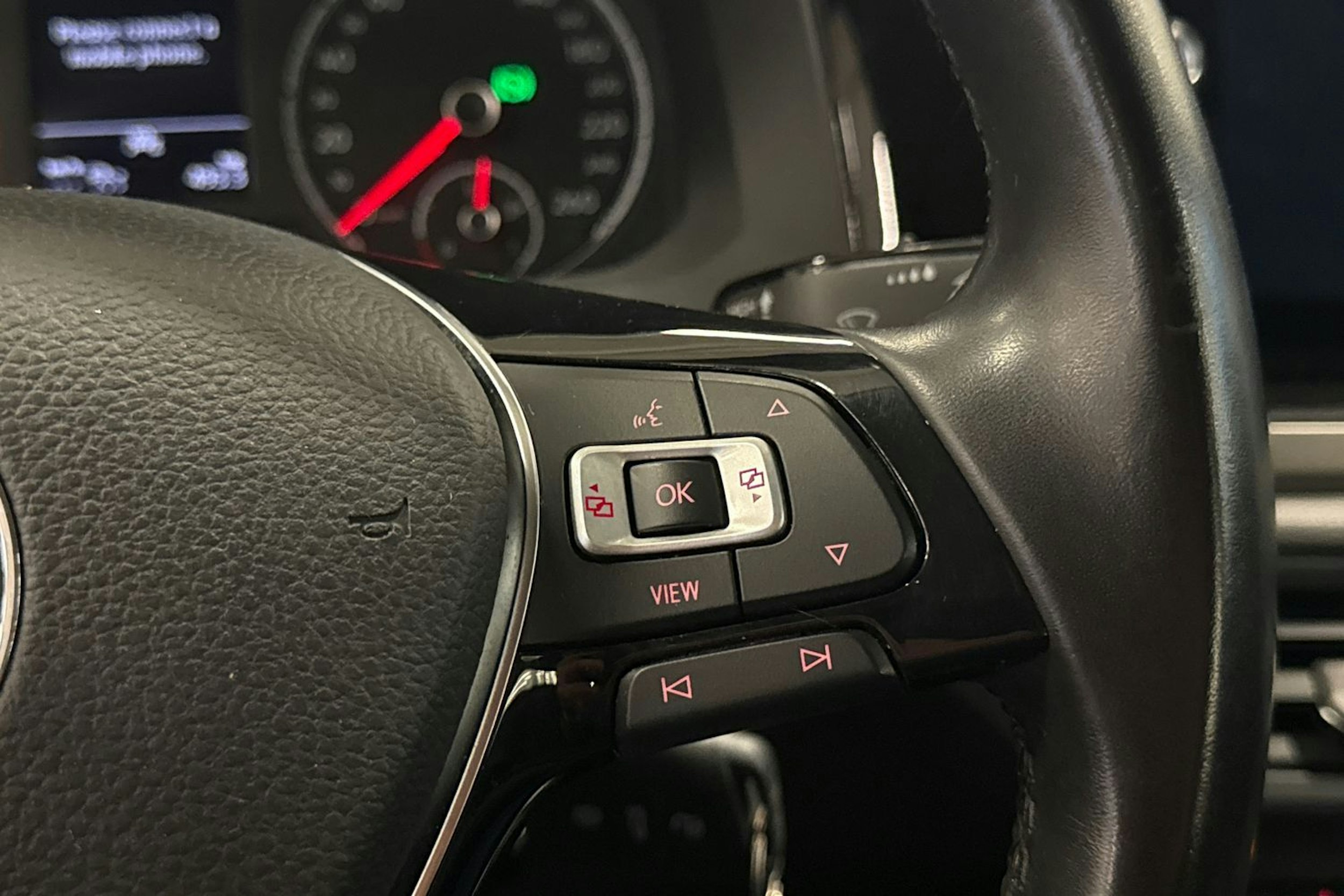 musta Volkswagen Polo 2020 kuva 16.