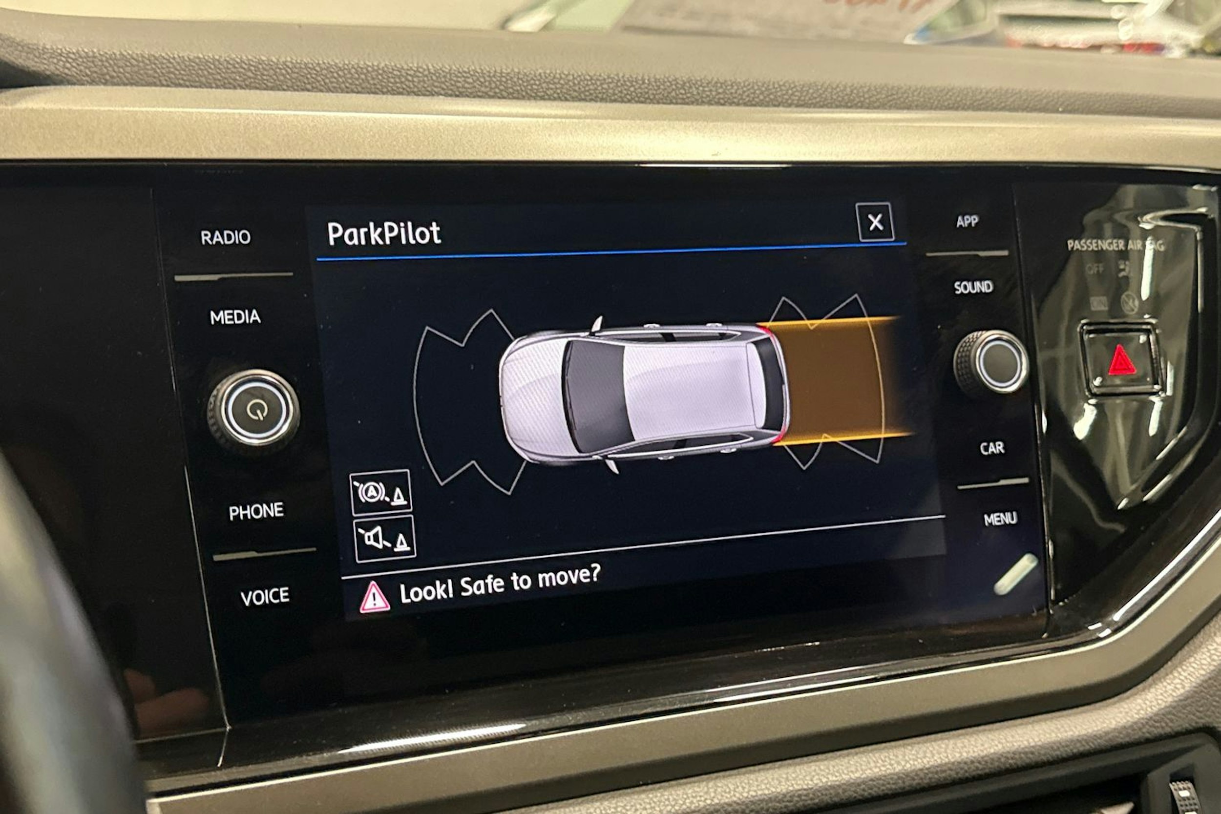 musta Volkswagen Polo 2020 kuva 20.