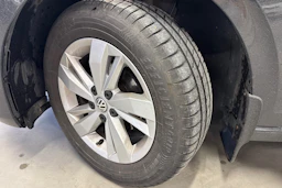 harmaa Volkswagen Polo 2020 kuva 4.