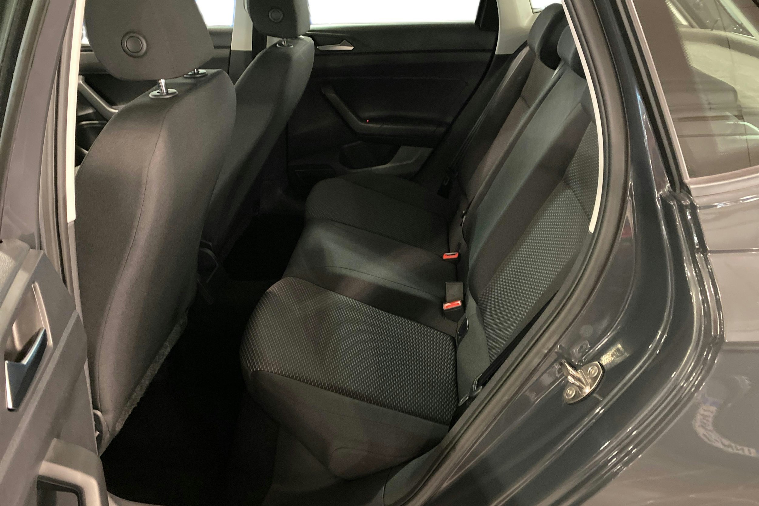 harmaa Volkswagen Polo 2020 kuva 10.