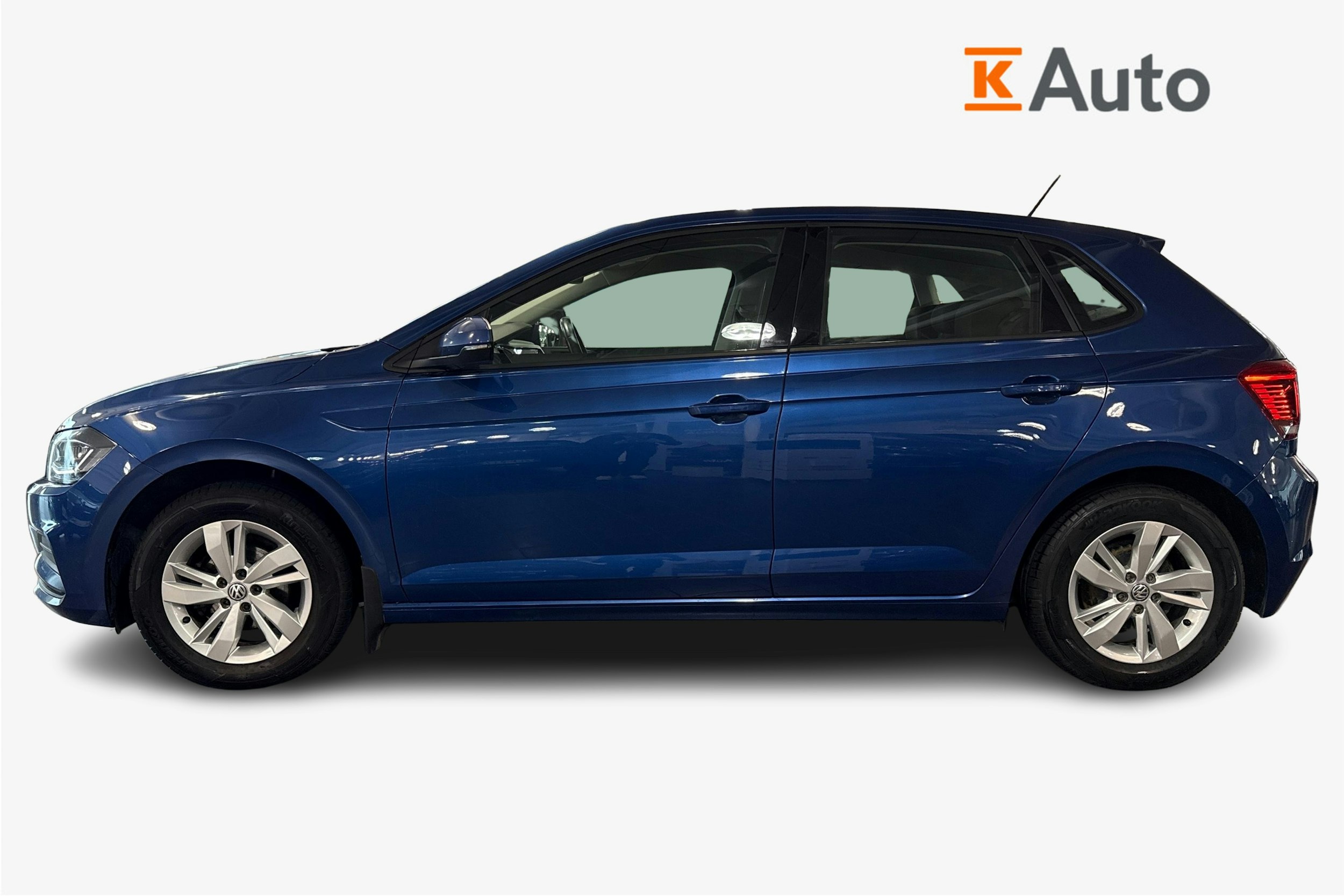 sininen Volkswagen Polo 2020 kuva 6.