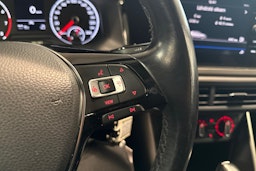 sininen Volkswagen Polo 2020 kuva 17.