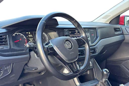 punainen Volkswagen Polo 2020 kuva 3.