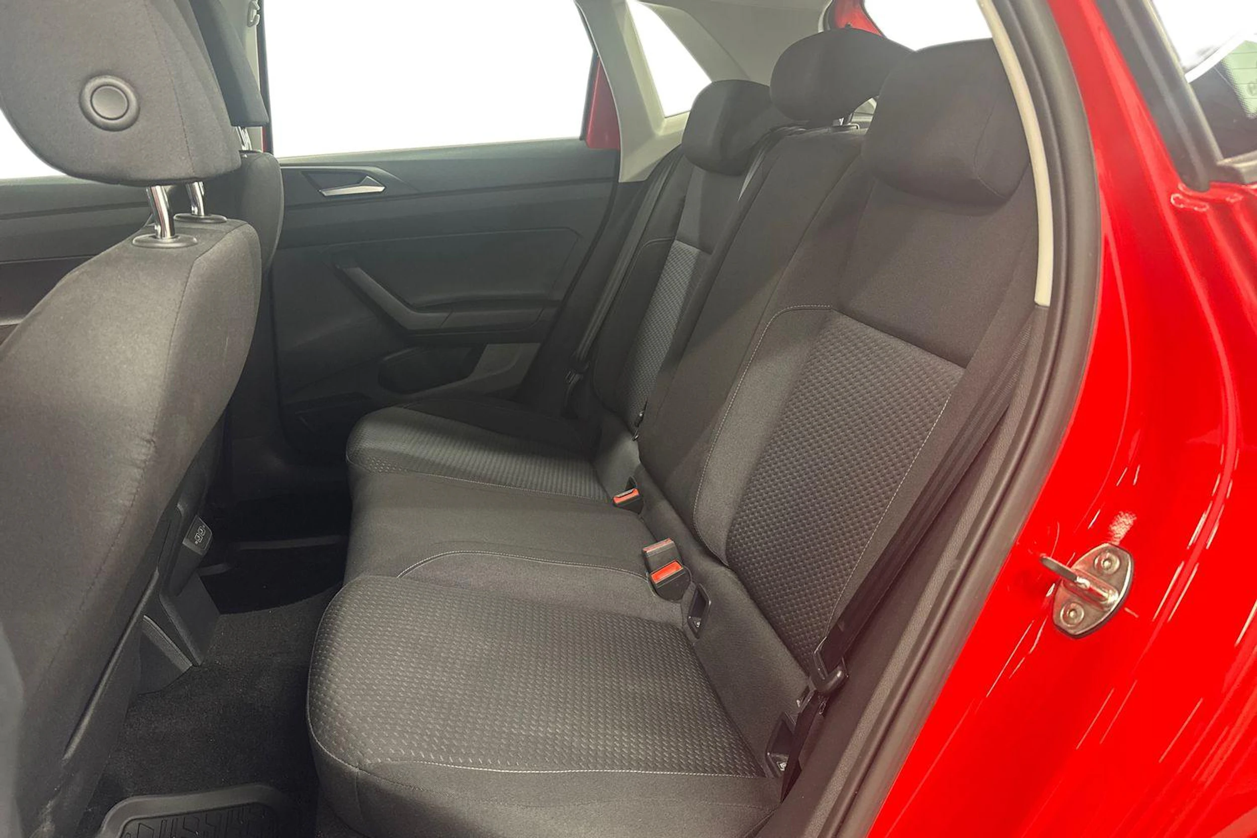 punainen Volkswagen Polo 2020 kuva 11.