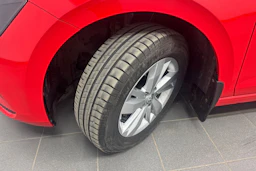 punainen Volkswagen Polo 2020 kuva 13.