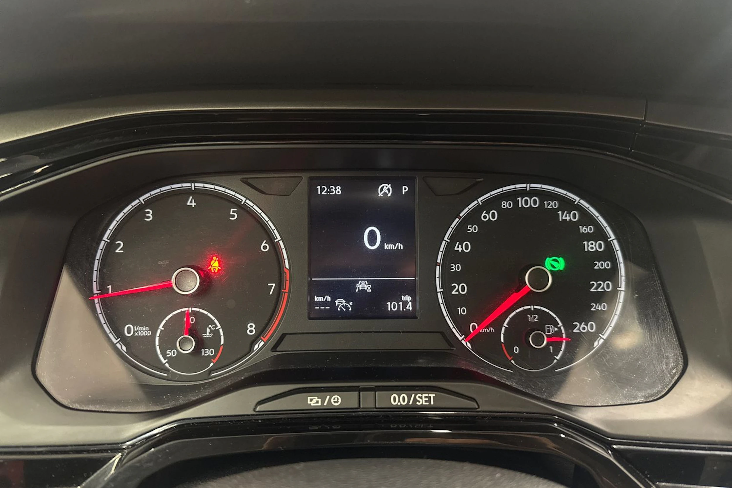 punainen Volkswagen Polo 2020 kuva 18.