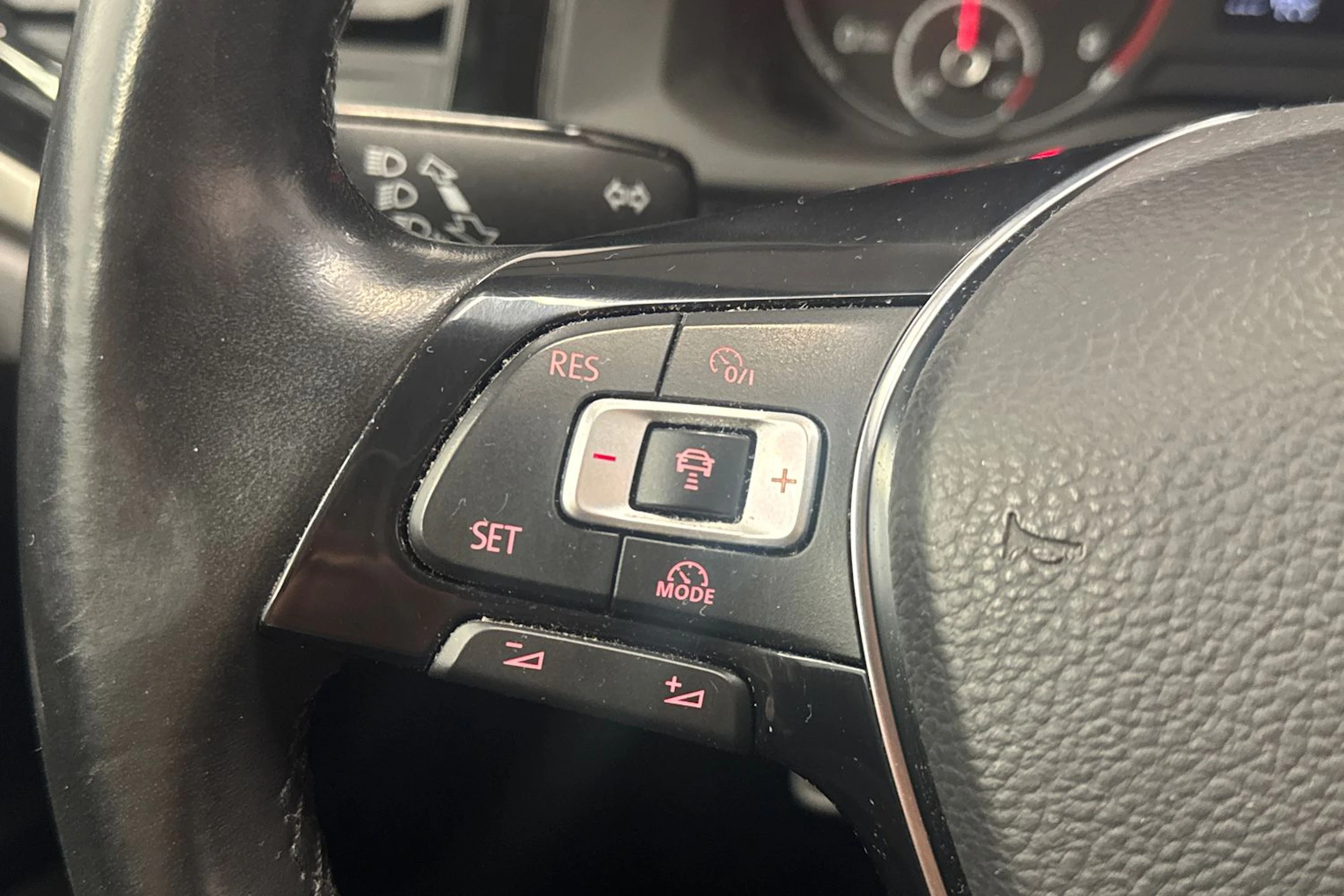 punainen Volkswagen Polo 2020 kuva 19.