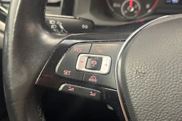 punainen Volkswagen Polo 2020 kuva 19.