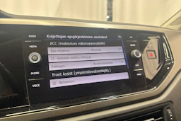 punainen Volkswagen Polo 2020 kuva 21.