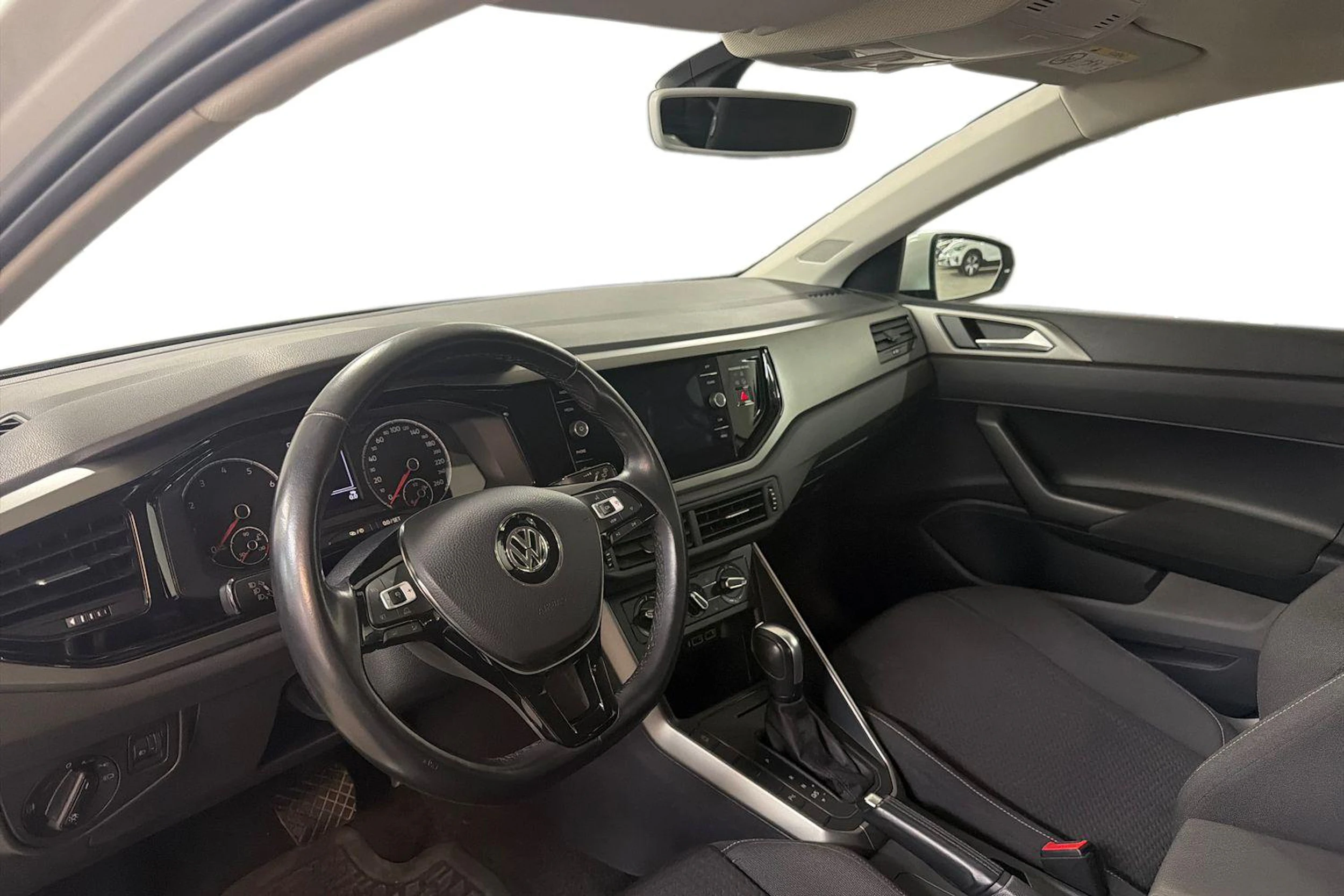valkoinen Volkswagen Polo 2020 kuva 3.
