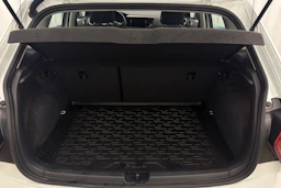 valkoinen Volkswagen Polo 2020 kuva 13.